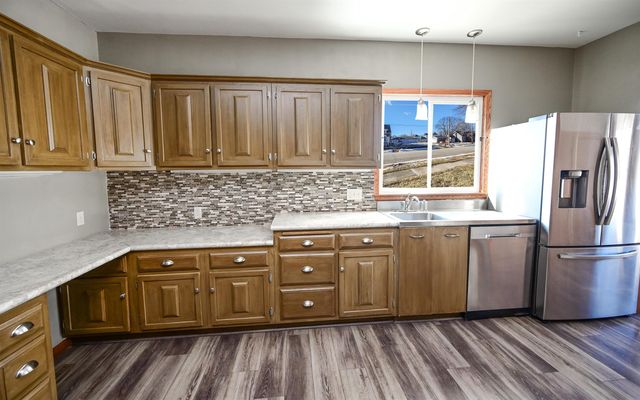 800 E Main Street, Manchester, IA 52057