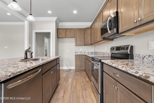 12915 Jackson Lee Drive, Ocean Springs, MS 39564