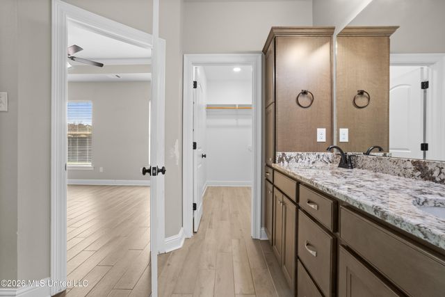 12915 Jackson Lee Drive, Ocean Springs, MS 39564