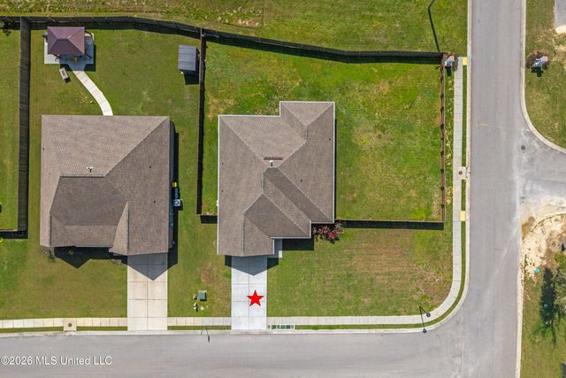 12915 Jackson Lee Drive, Ocean Springs, MS 39564