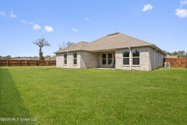 12915 Jackson Lee Drive, Ocean Springs, MS 39564