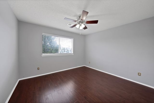 745 Woodridge Drive, Desoto, TX 75115