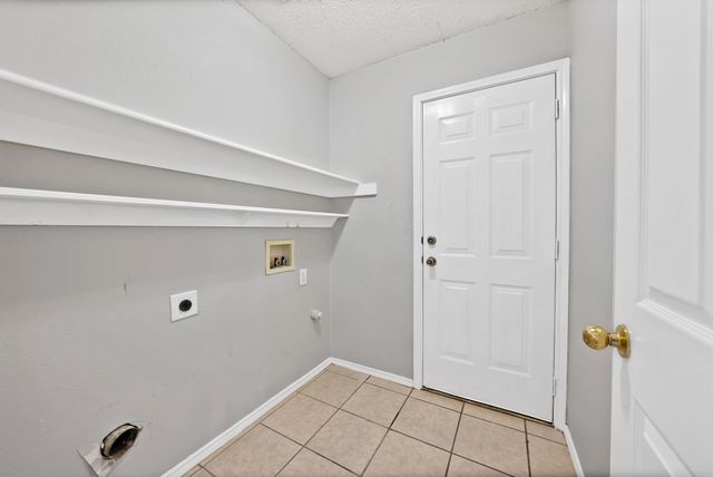 745 Woodridge Drive, Desoto, TX 75115