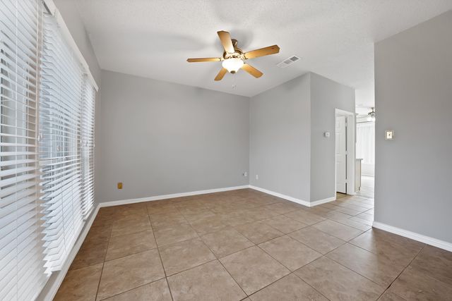 745 Woodridge Drive, Desoto, TX 75115