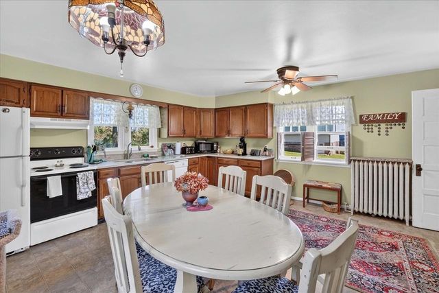 559 Shearer Street, Edgerton, WI 53534
