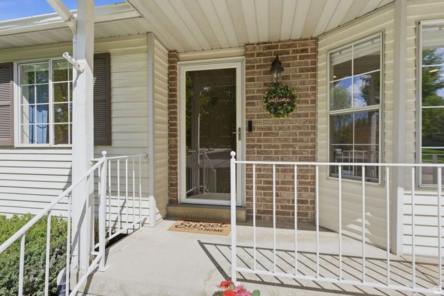 9873 ORCHARD VIEW DR, South Jordan, UT 84095