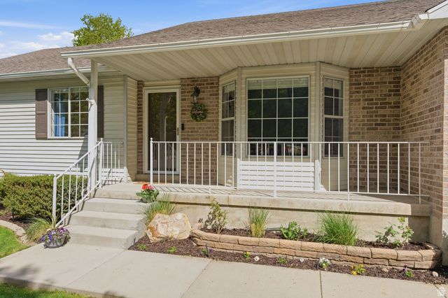 9873 ORCHARD VIEW DR, South Jordan, UT 84095