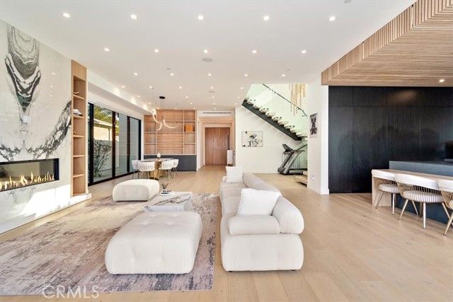 5347 Natick Avenue, Sherman Oaks, CA 91411