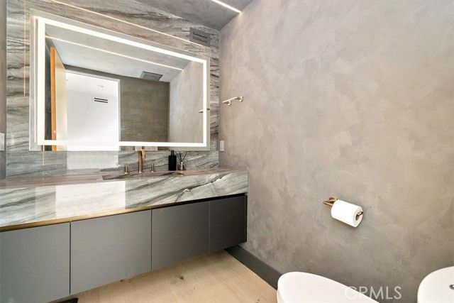 5347 Natick Avenue, Sherman Oaks, CA 91411