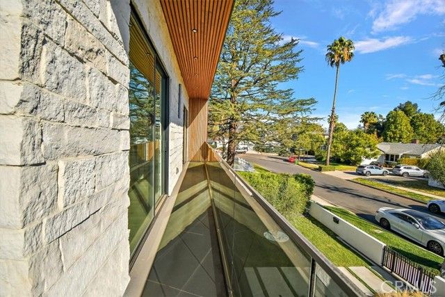 5347 Natick Avenue, Sherman Oaks, CA 91411