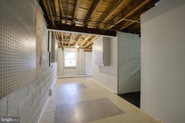 1674 HIGH POINT LN, Phoenixville, PA 19460