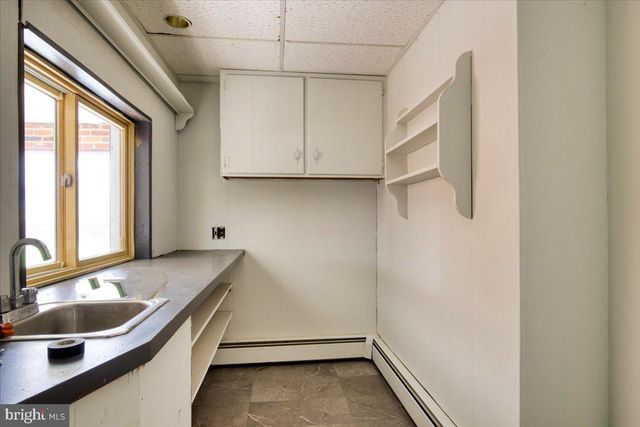 1674 HIGH POINT LN, Phoenixville, PA 19460