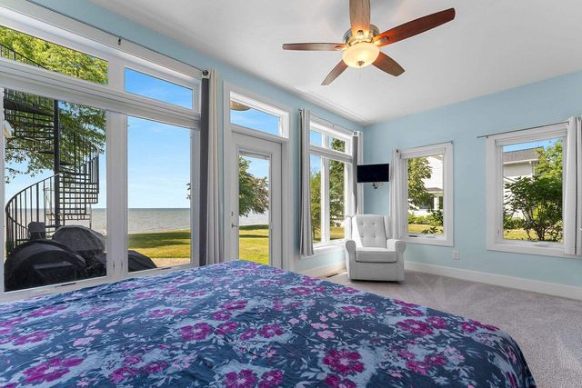 321 BREEZY ACRES ROAD, Luxemburg, WI 54217