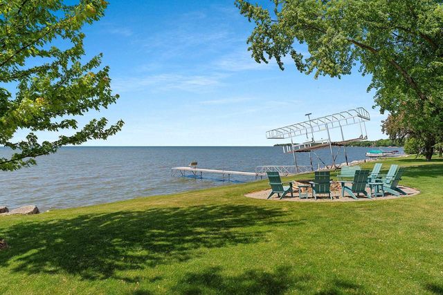 321 BREEZY ACRES ROAD, Luxemburg, WI 54217