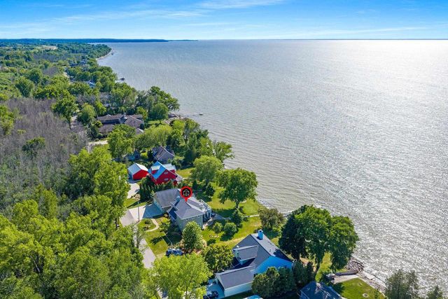 321 BREEZY ACRES ROAD, Luxemburg, WI 54217