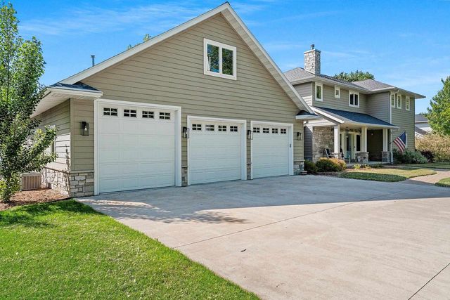 321 BREEZY ACRES ROAD, Luxemburg, WI 54217