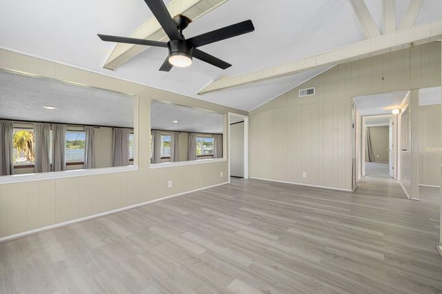 8805 Harbour Drive, Dickinson, TX 77539