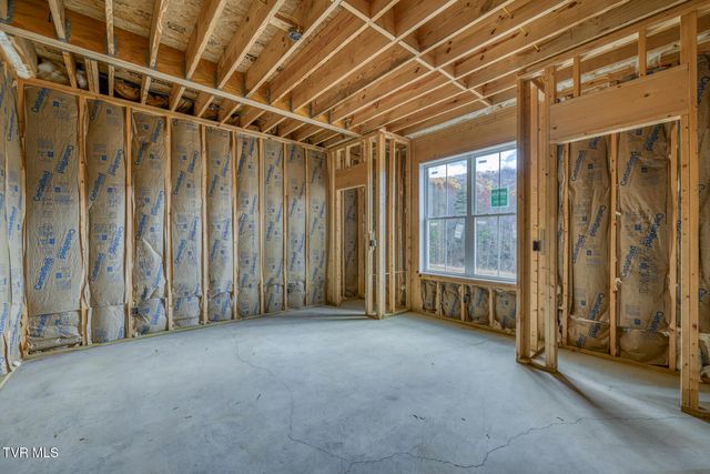 169 Teaberry Road, Roan Mountain, TN 37687