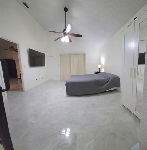 2280 SPRINGWOOD CIRCLE W, Clearwater, FL 33763