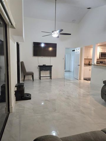 2280 SPRINGWOOD CIRCLE W, Clearwater, FL 33763