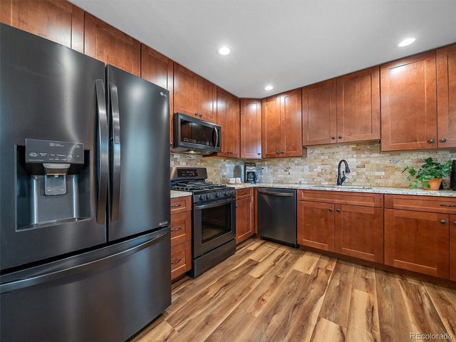2077 S Xenon St, Lakewood, CO 80228
