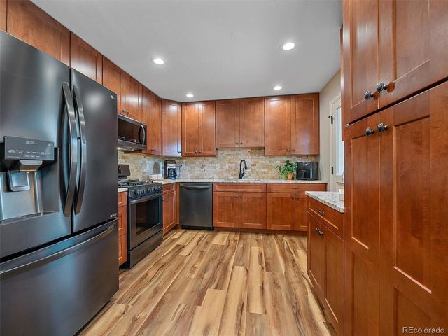 2077 S Xenon St, Lakewood, CO 80228