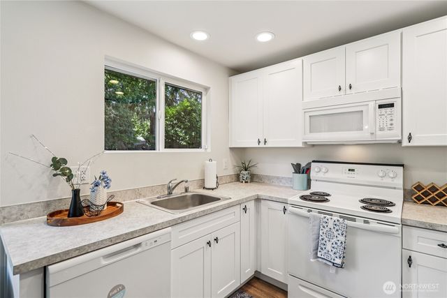 8430 Fawcett Avenue, Tacoma, WA 98444