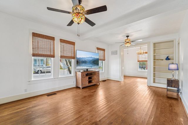 1301 Church Street, Galveston, TX 77550