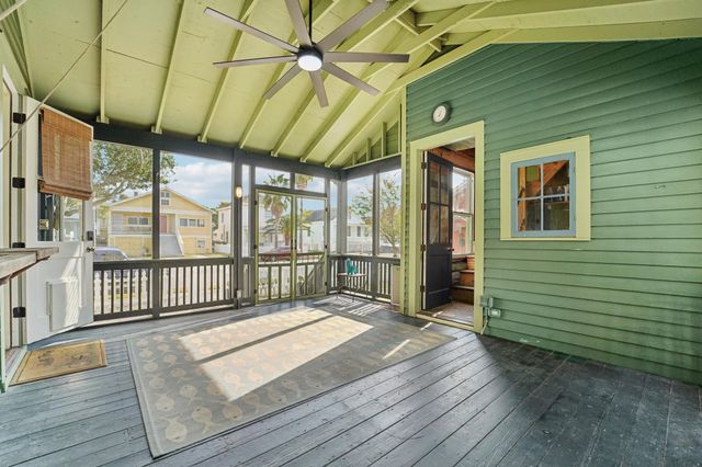 1301 Church Street, Galveston, TX 77550