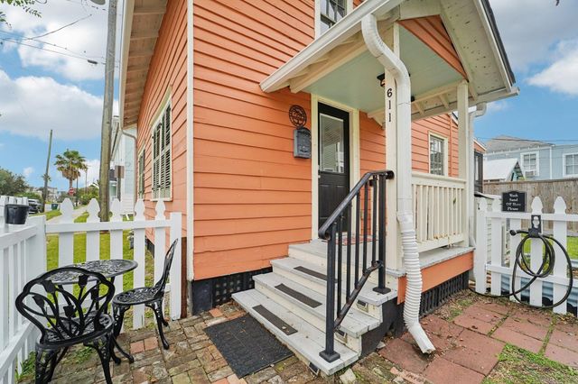 1301 Church Street, Galveston, TX 77550