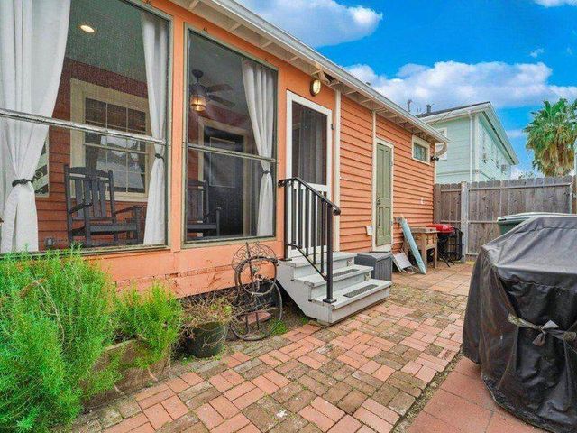 1301 Church Street, Galveston, TX 77550