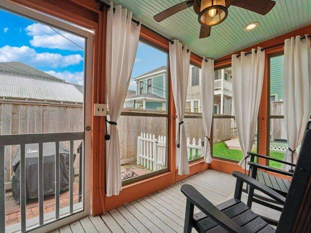 1301 Church Street, Galveston, TX 77550