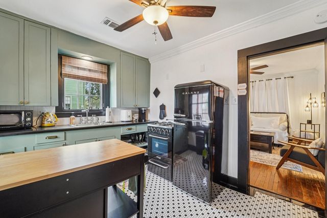 1301 Church Street, Galveston, TX 77550