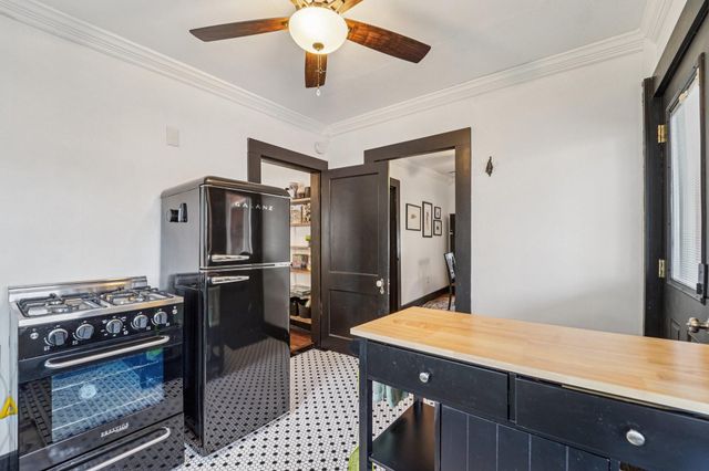 1301 Church Street, Galveston, TX 77550