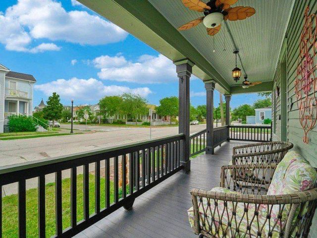 1301 Church Street, Galveston, TX 77550