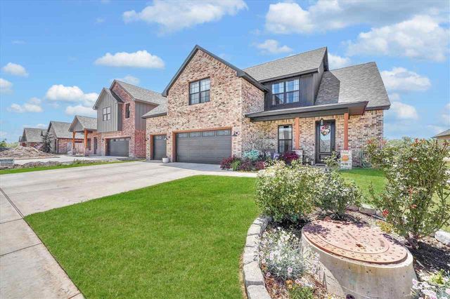 918 NE Oriole Dr, Lawton, OK 73507