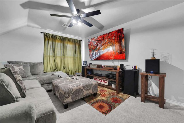 918 NE Oriole Dr, Lawton, OK 73507