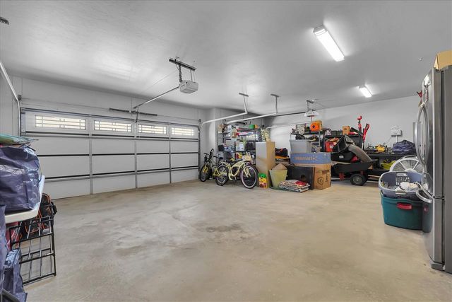 918 NE Oriole Dr, Lawton, OK 73507