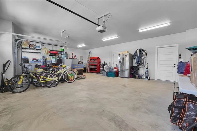 918 NE Oriole Dr, Lawton, OK 73507