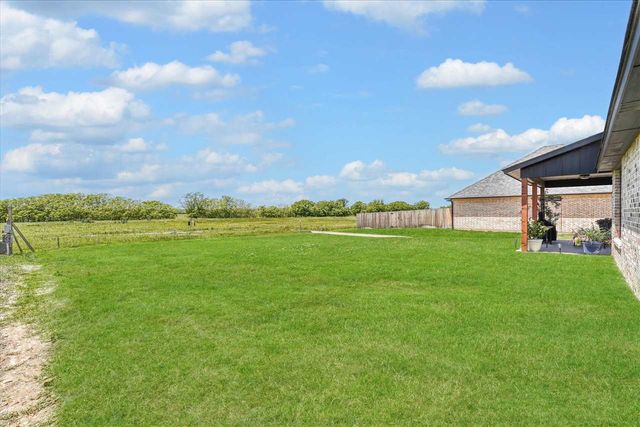 918 NE Oriole Dr, Lawton, OK 73507