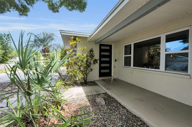 13760 87TH PLACE, Seminole, FL 33776