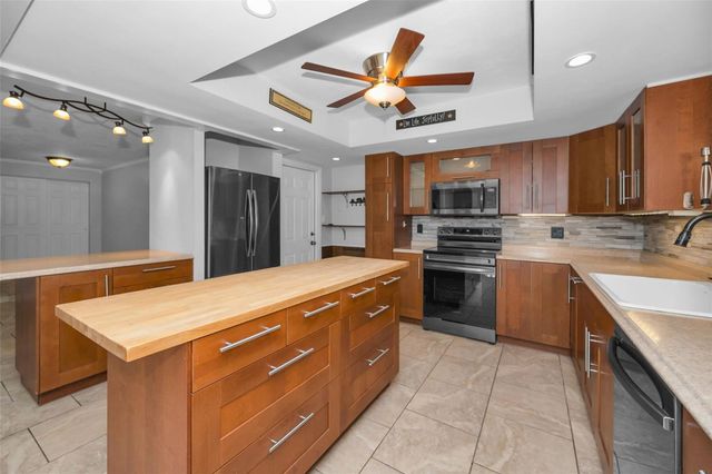 13760 87TH PLACE, Seminole, FL 33776