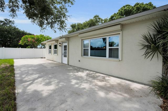 13760 87TH PLACE, Seminole, FL 33776