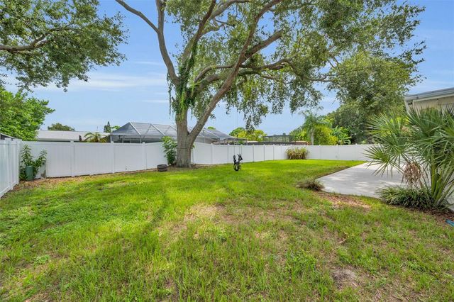 13760 87TH PLACE, Seminole, FL 33776
