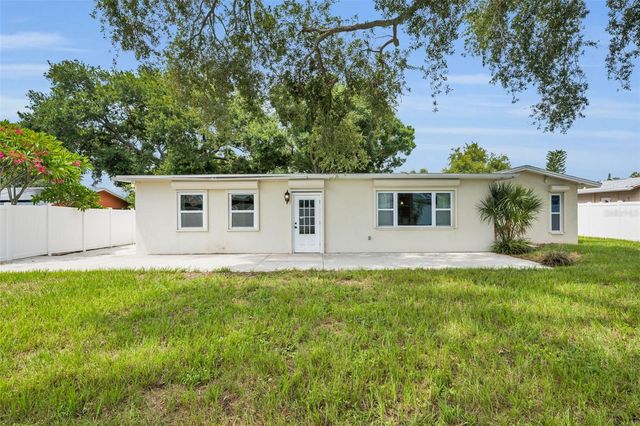 13760 87TH PLACE, Seminole, FL 33776