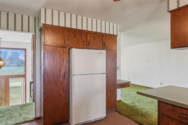 71 Railroad Street, Atkins, IA 52206