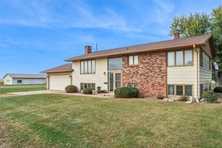 71 Railroad Street, Atkins, IA 52206