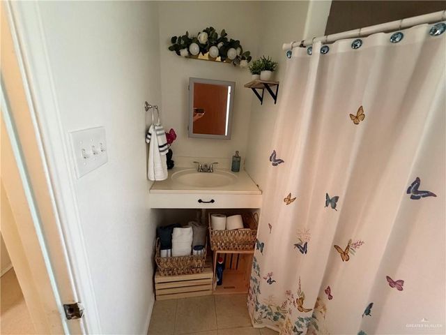713 S 25th Street S, Donna, TX 78537
