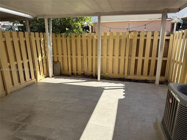 209 NW 109th Ave 408, Miami, FL 33172