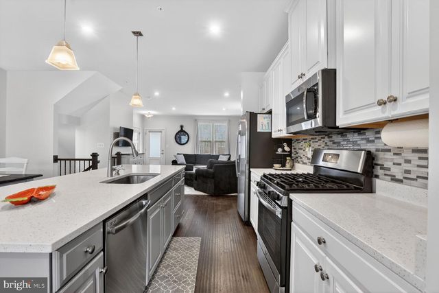 6211 ISLINGTON ST, Middle River, MD 21220